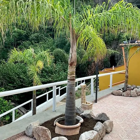 Sunrise 招待所 3*